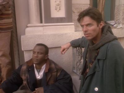 Wait a minute. - Star Trek: Deep Space Nine