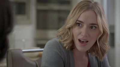 Wait a minute.
Wait a minute. So she-- - Hall Pass Nightmare