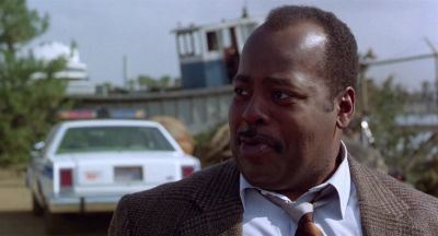 Wait a minute Wait a minute There's something not right here - Turner &amp; Hooch