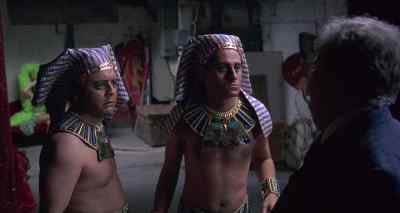 Wait a minute. You in the circus? - Funny Bones
