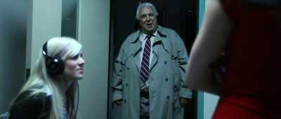 Wait a minute, you're not his secretary, - Lost Angelas