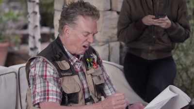 Wait a second now. Gol-- - Rob Riggle's Ski Master Academy