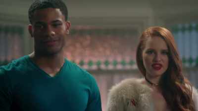 Wait a second,
that also explains - Riverdale