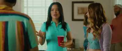Wait, you all know each
other? Oh, yeah. We met Elliot - The Re-Education of Molly Singer