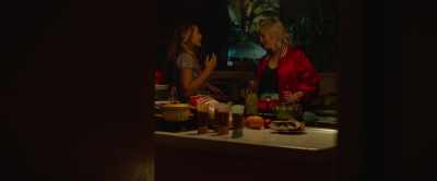 - Wait. Can I tell you a secret?
- Uh-uh. - Ingrid Goes West