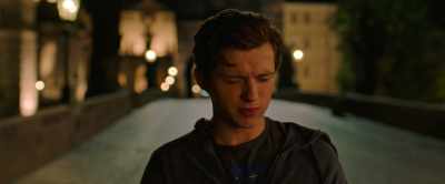 - Wait, does that mean that...?
- The Elementals are fake? - Spider Man: Far from Home