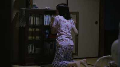 Wait. Don't tell me.
I'm going to read it. - Last Letter