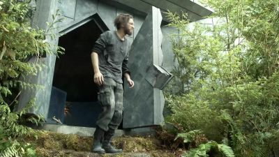 Wait! Get back here. - The 100