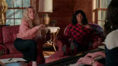 - Wait, guys.
- Before we go any further, - Girls5eva