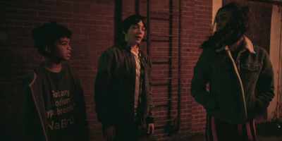 - Wait, guys, our bikes.
- Leave 'em. - Spirit Halloween: The Movie
