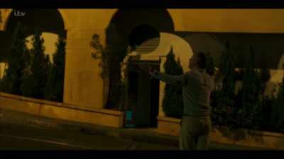 Wait here, OK? OK.
Wait here. - Strangers