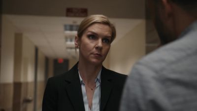 Wait here. - Better Call Saul