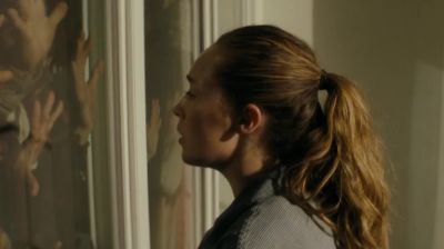 Wait here. - Fear the Walking Dead