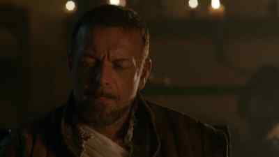 Wait here. - The Musketeers