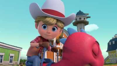 Wait. I can't stop Angus all by myself! - Dino Ranch