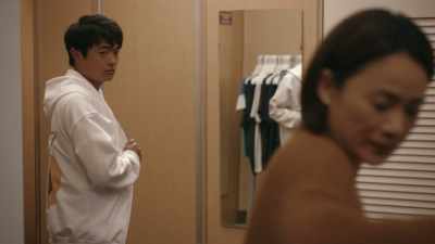 Wait. I need to get some milk first.
Bring the cart, huh? - American Born Chinese
