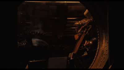 Wait. I see the game. - Zathura: A Space Adventure