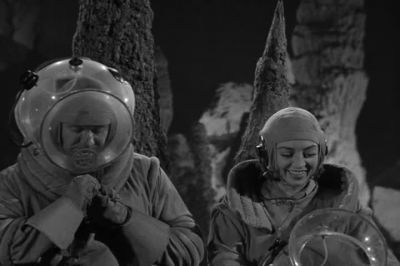 Wait until I tell 'em I was the first man - Cat Women of the Moon