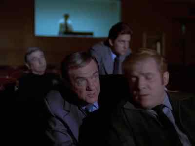 Wait. I wanna do what's right,
lieutenant. - The Streets of San Francisco