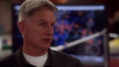 Wait-- in the window--
is that a reflection? - NCIS
