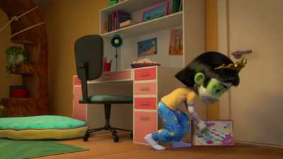 Wait! It's not really a sleepover
until you play games, right? - Ridley Jones