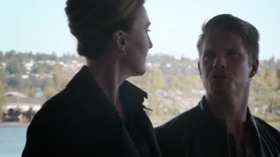 Wait. Kara. - Supergirl
