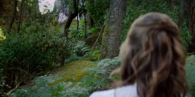 -Wait!
-(laughter) - Picnic at Hanging Rock
