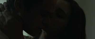 - Wait, Maria, stop.
- Stay with me. - Look Away