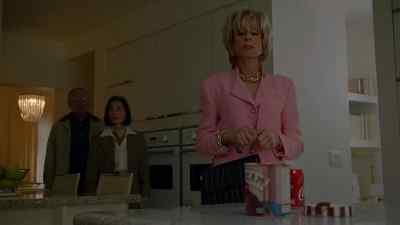 Wait outside.
Call the police. - American Crime Story