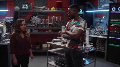 Wait, so Ronnie said he doesn't
want to be brought back. - The Flash