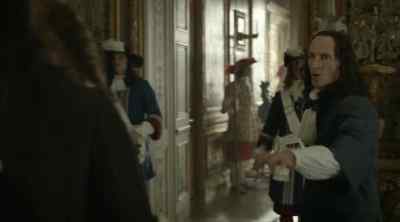 Wait! - Versailles