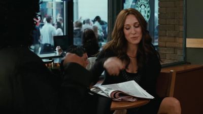 Wait That was you on the phone at the auction - Sex and the City