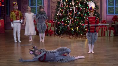 Wait! Wait, I'm not dead yet. - Fuller House