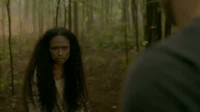Wait, wait, that's mine. - Legacies