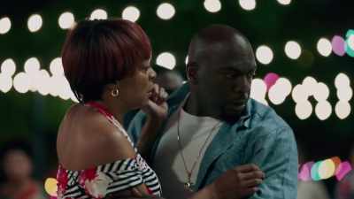 - Wait, wait, wait.
- Vi, Vi, she's bipolar. - Queen Sugar