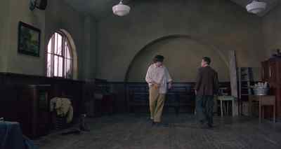 - Wait, wait, wait, wait! I've had it with the slaps.
- It won't hurt. Honest. - Funny Bones