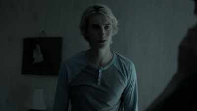 Wait, you're not gonna wait
for them to come pick us up? - Eyewitness
