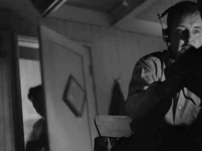 Waiting for you, sir.
Yeah, I'm ready. - Action in the North Atlantic