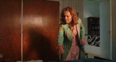 Wake up Carlos, I overslept.
You'll be late. - El Angel