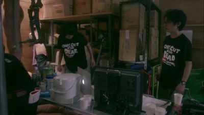 Wake up, come over, take care of him. - One Cut of the Dead