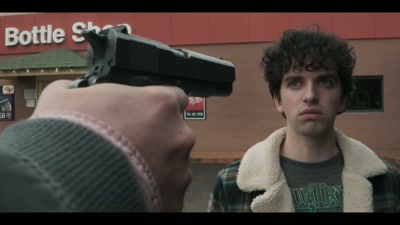 Wake up, Ed Kennedy.
You're a dead man. - The Messenger