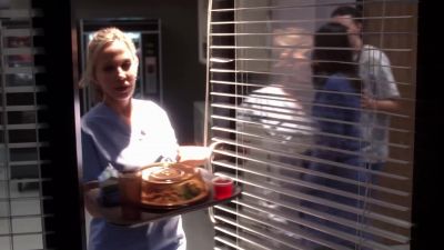 WAKE UP, MR. HODGE.
I'VE GOT DINNER. - Desperate Housewives