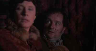 - Wake up, wake up.
- What's happening? - Princess Caraboo