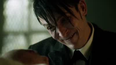 - Walk away! - Gotham