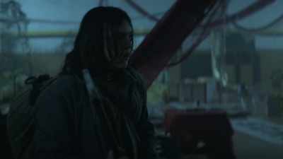 [Walker growling,
grate rattling] - The Walking Dead: World Beyond