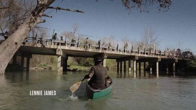 [Walkers growling] - Fear the Walking Dead