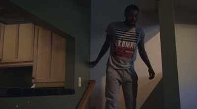 ♪ Walkin' in sunshine ♪ - Last Chance U: Basketball