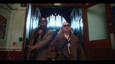 ♪ Walkin' like a man
Hitting like a hammer ♪ - Big Mood