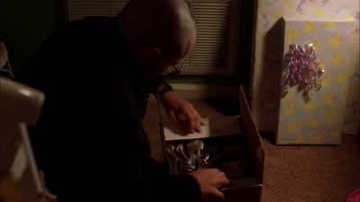 Walt! I'll be right there. - Breaking Bad