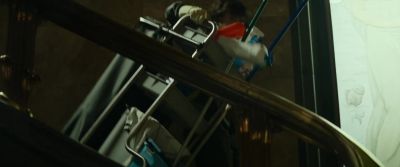 [Walter] Great, Lorraine.
Let's go for that key. Fast. - The Vault